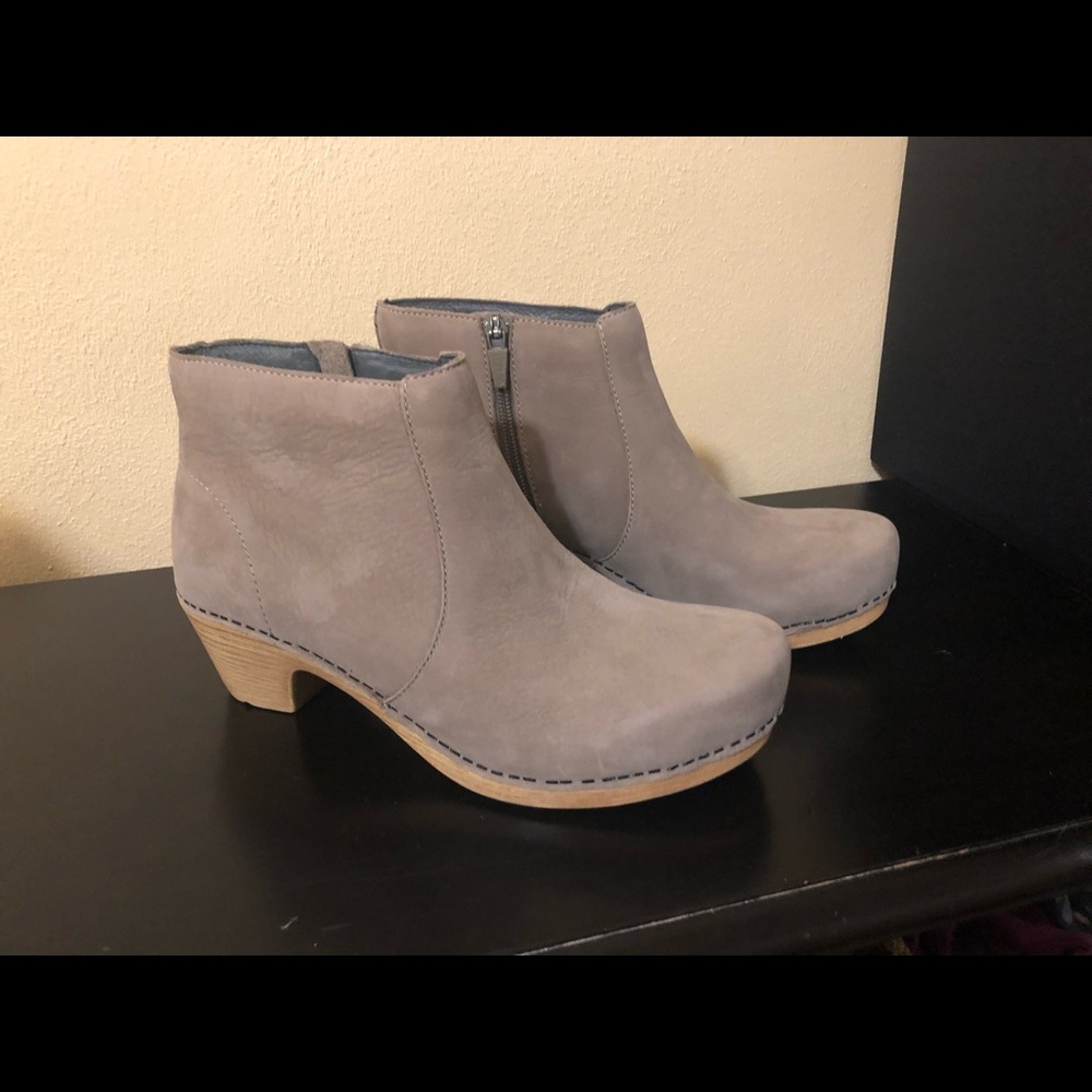 Dansko Nubuck Bootie Gray Maria - Size 38 (8)
